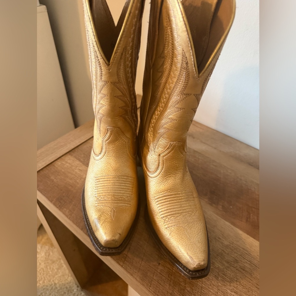 Ariat Cowgirl Boots